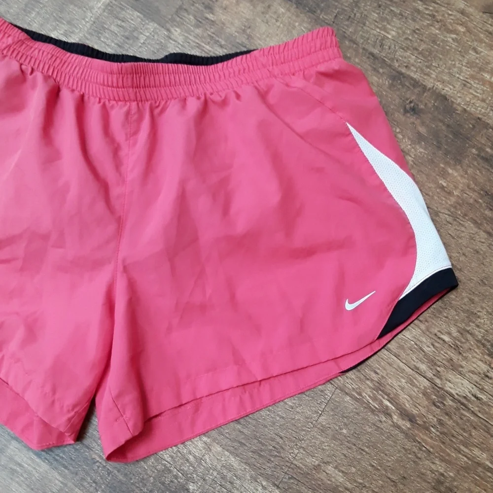 Nike performance girls running shorts pink size XL